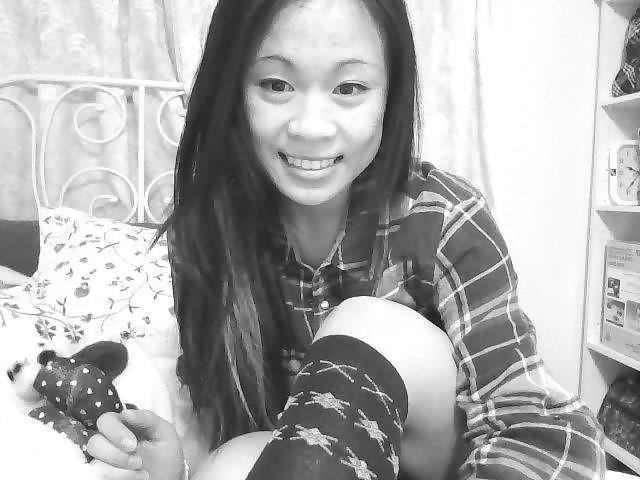 Kleine Asiatin aus Bremerhaven, 24 Jahre alt