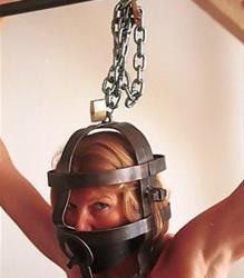 Käfighaltung aus Schwerin, 46 Jahre alt